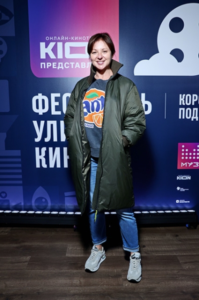 Надежда и Анна Михалковы, Мария Шумакова и другие на закрытии Фестиваля уличного кино в Москве