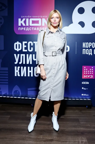 Надежда и Анна Михалковы, Мария Шумакова и другие на закрытии Фестиваля уличного кино в Москве